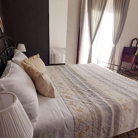 Boric Home -Centro Storico - Naples Extérieur photo