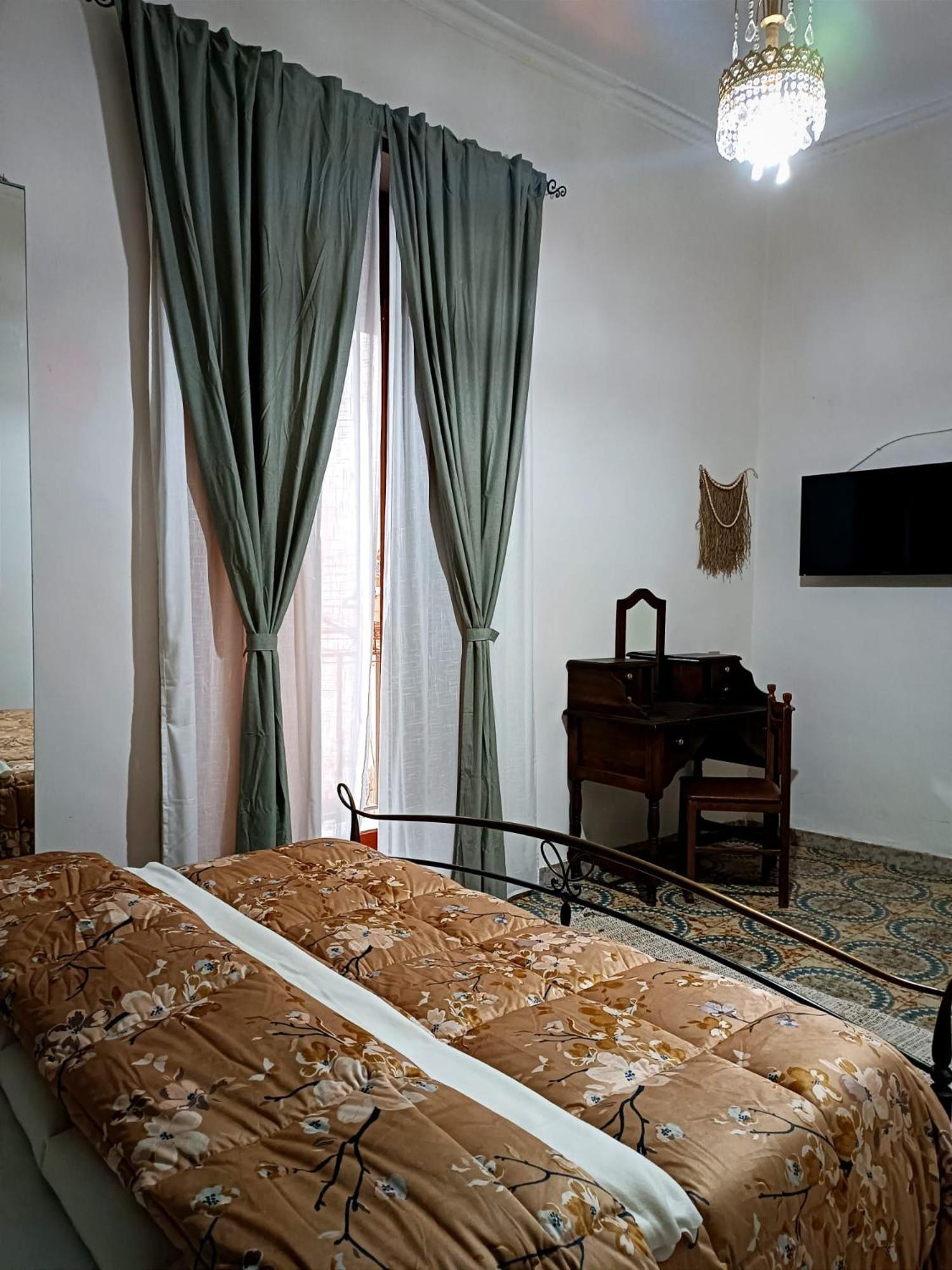 Boric Home -Centro Storico - Naples Extérieur photo